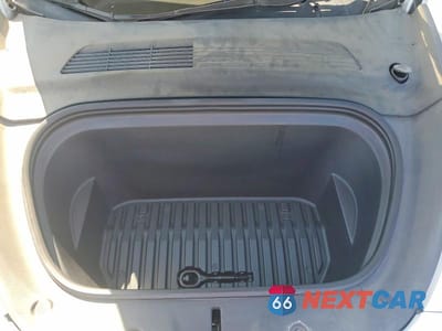 Zdjęcie 11 z 12 samochodu: 2022 TESLA MODEL Y VIN:7SAYGDEE5NF386307 - miniatura