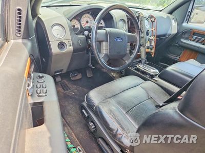 Zdjęcie 8 z 12 samochodu: 2004 FORD F150 VIN:1FTPX14524NB34989 - miniatura
