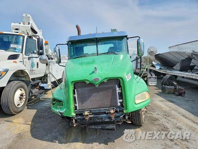 Piąte zdjęcie samochodu w środku: 2006 MACK CXN613 SEMI TRUCK VIN:1M1AK06Y66N010796 - miniatura