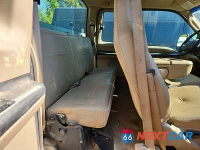 Zdjęcie 10 z 12 samochodu: 2006 FORD F550 SUPER DUTY VIN:1FDAX57P06EA12981 - miniatura