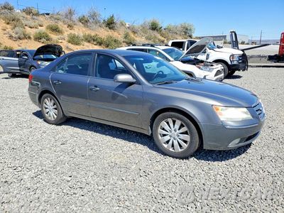 Czwarte zdjęcie samochodu z boku: 2009 HYUNDAI SONATA LIMITED V6 VIN:5NPEU46F39H448715 - miniatura