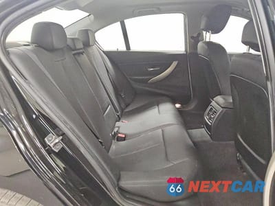 Zdjęcie 10 z 12 samochodu: 2017 BMW 320 I VIN:WBA8E1G34HNU15957 - miniatura
