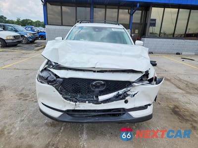 Piąte zdjęcie samochodu w środku: 2018 MAZDA CX-5 TOURING VIN:JM3KFBCM3J0397178 - miniatura