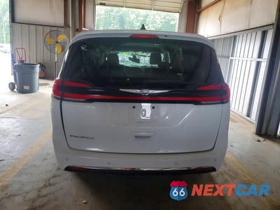 Zdjęcie 6 z 12 samochodu: 2024 CHRYSLER PACIFICA TOURING L VIN:2C4RC1BG7RR199145 - miniatura