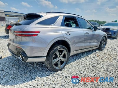 Trzecie zdjęcie samochodu z tyłu: 2022 GENESIS GV70 2.5T STANDARD VIN:KMUMADTB5NU045175 - miniatura