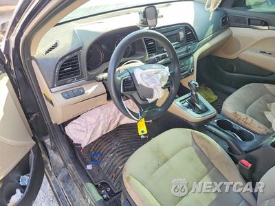 Zdjęcie 8 z 12 samochodu: 2018 HYUNDAI ELANTRA SE VIN:5NPD74LF3JH221889 - miniatura