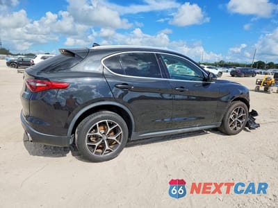 Trzecie zdjęcie samochodu z tyłu: 2018 ALFA ROMEO STELVIO TI VIN:ZASFAKBN8J7C24273 - miniatura