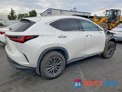 Trzecie zdjęcie samochodu z tyłu: 2024 LEXUS NX 350H PREMIUM VIN:JTJGKCEZ5R5011896 - miniatura