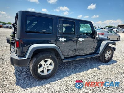 Trzecie zdjęcie samochodu z tyłu: 2016 JEEP WRANGLER UNLIMITED SPORT VIN:1C4HJWDG2GL291345 - miniatura