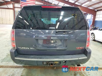 Zdjęcie 6 z 13 samochodu: 2008 GMC YUKON XL DENALI VIN:1GKFK66818J214249 - miniatura
