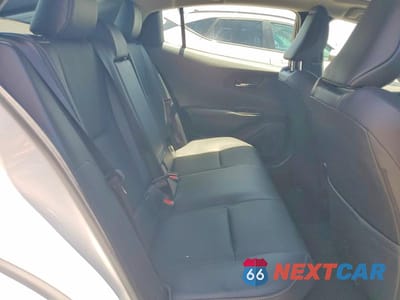 Zdjęcie 10 z 12 samochodu: 2025 TOYOTA PRIUS XLE VIN:JTDACAAUXS3052868 - miniatura