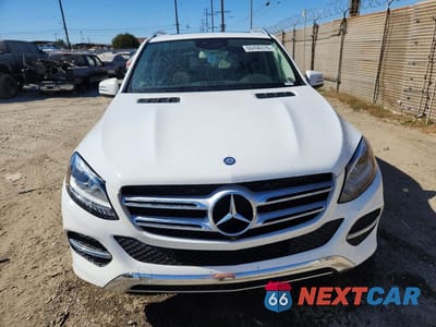 Piąte zdjęcie samochodu w środku: 2016 MERCEDES-BENZ GLE 350 VIN:4JGDA5JB0GA675634 - miniatura