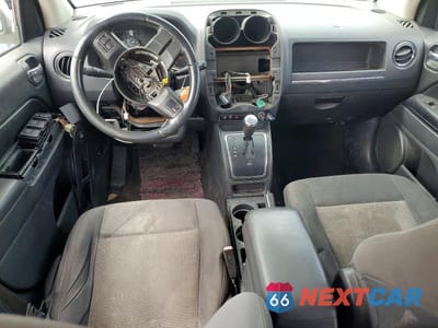 Zdjęcie 8 z 14 samochodu: 2011 JEEP COMPASS SPORT VIN:1J4NF1FB3BD244413 - miniatura