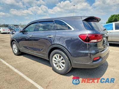 Drugie zdjęcie samochodu z przodu: 2019 KIA SORENTO LX VIN:5XYPGDA34KG506275 - miniatura