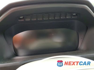 Zdjęcie 9 z 13 samochodu: 2016 VOLVO XC90 T6 VIN:YV4A22PK5G1051304 - miniatura