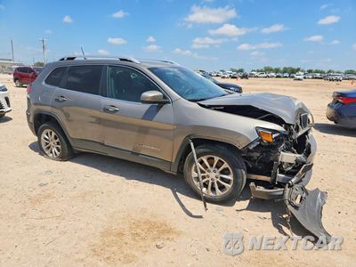 Czwarte zdjęcie samochodu z boku: 2019 JEEP CHEROKEE LATITUDE VIN:1C4PJLCB7KD382176 - miniatura