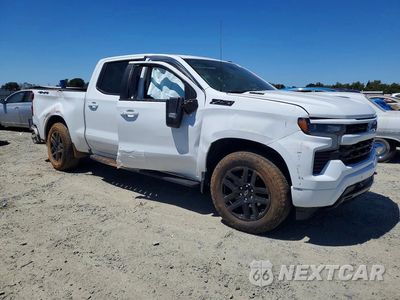 Czwarte zdjęcie samochodu z boku: 2025 CHEVROLET SILVERADO K1500 RST VIN:1GCUKEE80SZ264356 - miniatura