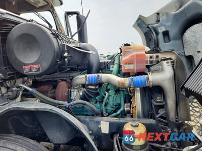 Zdjęcie 11 z 14 samochodu: 2024 VOLVO VNL SEMI TRUCK VIN:4V4NC9EH2RN340237 - miniatura
