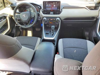 Zdjęcie 8 z 13 samochodu: 2021 TOYOTA RAV4 XLE VIN:JTMW1RFV0MD079392 - miniatura