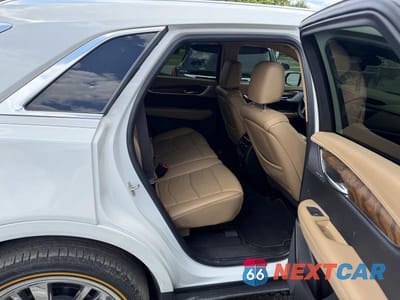 Zdjęcie 6 z 10 samochodu: 2021 CADILLAC XT5 PLATINUM PREMIUM LUXURY VIN:1GYKNERS5MZ182379 - miniatura