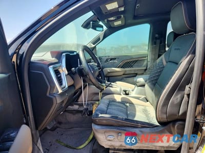 Zdjęcie 7 z 12 samochodu: 2025 GMC CANYON DENALI VIN:1GTP2FEK2S1200266 - miniatura