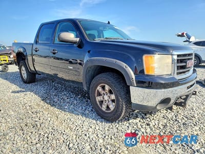 Czwarte zdjęcie samochodu z boku: 2011 GMC SIERRA K1500 SLE VIN:3GTP2VE35BG317876 - miniatura