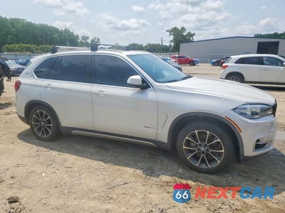Czwarte zdjęcie samochodu z boku: 2017 BMW X5 XDR40E VIN:5UXKT0C54H0S80510 - miniatura