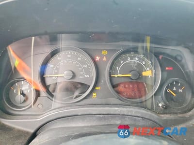 Zdjęcie 9 z 13 samochodu: 2015 JEEP PATRIOT LATITUDE VIN:1C4NJRFB8FD317395 - miniatura