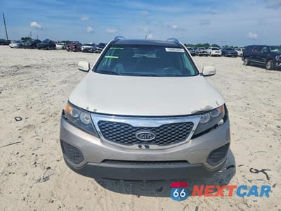 Piąte zdjęcie samochodu w środku: 2012 KIA SORENTO SX VIN:5XYKW4A25CG269429 - miniatura