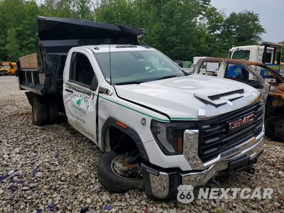 Czwarte zdjęcie samochodu z boku: 2024 GMC SIERRA K3500 DUMP TRUCK VIN:1GD39SE73RF388027 - miniatura