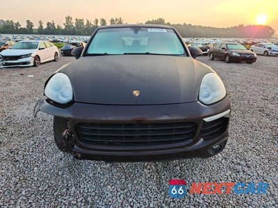 Piąte zdjęcie samochodu w środku: 2016 PORSCHE CAYENNE VIN:WP1AA2A22GLA10498 - miniatura