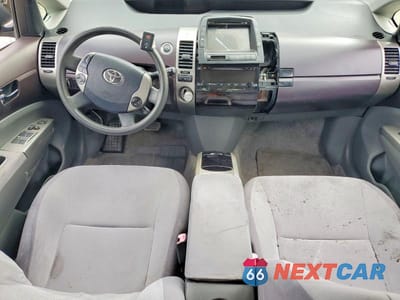 Zdjęcie 8 z 13 samochodu: 2004 TOYOTA PRIUS BASE VIN:JTDKB22U140114058 - miniatura