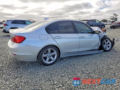 Trzecie zdjęcie samochodu z tyłu: 2014 BMW 328 I SULEV VIN:WBA3C1G59ENR49811 - miniatura