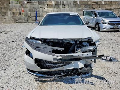 Piąte zdjęcie samochodu w środku: 2018 CHRYSLER 300 LIMITED VIN:2C3CCAEG5JH145844 - miniatura
