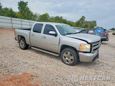 Czwarte zdjęcie samochodu z boku: 2009 CHEVROLET SILVERADO C1500 LT VIN:3GCRCSE08AG201998 - miniatura