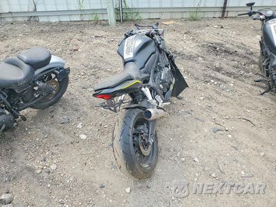 Zdjęcie 6 z 9 samochodu: 2026 HONDA CBR650 R VIN:MLHRH1552T5201784 - miniatura