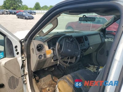 Zdjęcie 8 z 14 samochodu: 2008 FORD F350 SUPER DUTY VIN:1FDWF34518EB52346 - miniatura