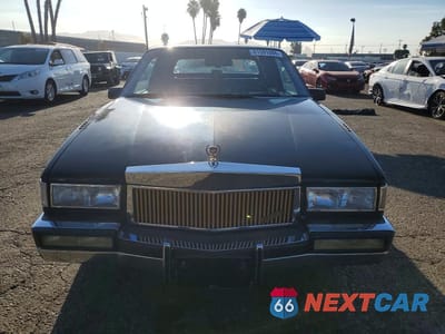Piąte zdjęcie samochodu w środku: 1990 CADILLAC FLEETWOOD VIN:1G6CB1330L4206115 - miniatura