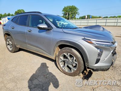 Czwarte zdjęcie samochodu z boku: 2026 CHEVROLET TRAX 1LT VIN:KL77LHEP6TC042196 - miniatura