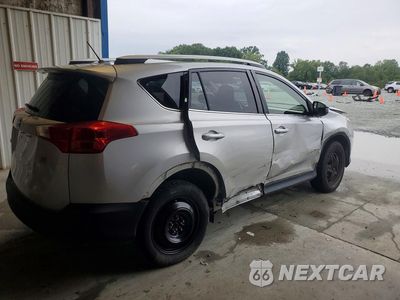 Trzecie zdjęcie samochodu z tyłu: 2015 TOYOTA RAV4 LE VIN:JTMBFREV0FD152149 - miniatura