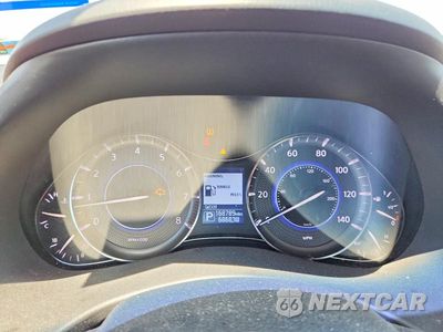 Zdjęcie 9 z 14 samochodu: 2017 INFINITI QX80 BASE VIN:JN8AZ2NF0H9643270 - miniatura