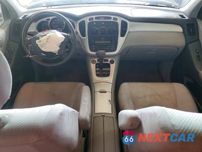 Zdjęcie 8 z 13 samochodu: 2006 TOYOTA HIGHLANDER BASE VIN:JTEGD21A560143651 - miniatura