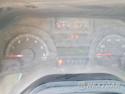 Zdjęcie 9 z 13 samochodu: 2014 FORD ECONOLINE E350 SUPER DUTY WAGON VIN:1FBNE3BL5EDA15002 - miniatura