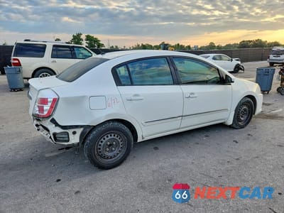 Trzecie zdjęcie samochodu z tyłu: 2010 NISSAN SENTRA 2.0 VIN:3N1AB6AP4AL621407 - miniatura