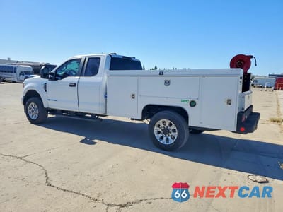 Drugie zdjęcie samochodu z przodu: 2021 FORD F350 SUPER DUTY VIN:1FD8X3FT7MEC14991 - miniatura