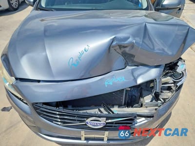 Zdjęcie 11 z 12 samochodu: 2017 VOLVO S60 VIN:YV126MFL3H2435105 - miniatura