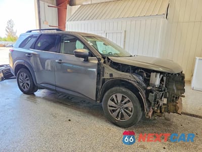 Czwarte zdjęcie samochodu z boku: 2024 NISSAN PATHFINDER SV VIN:5N1DR3BC5RC250390 - miniatura