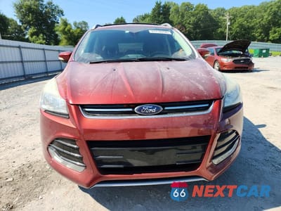 Piąte zdjęcie samochodu w środku: 2014 FORD ESCAPE TITANIUM VIN:1FMCU0JX2EUB44156 - miniatura