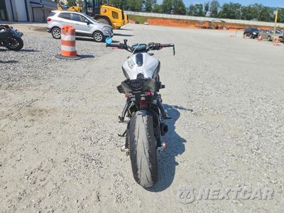 Czwarte zdjęcie samochodu z boku: 2015 YAMAHA FZ07 VIN:JYARM06E6FA003322 - miniatura