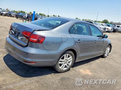 Trzecie zdjęcie samochodu z tyłu: 2017 VOLKSWAGEN JETTA S VIN:3VW2B7AJ4HM251046 - miniatura